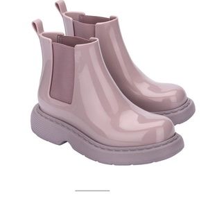 Melissa Chelsea Step boot 7 women's